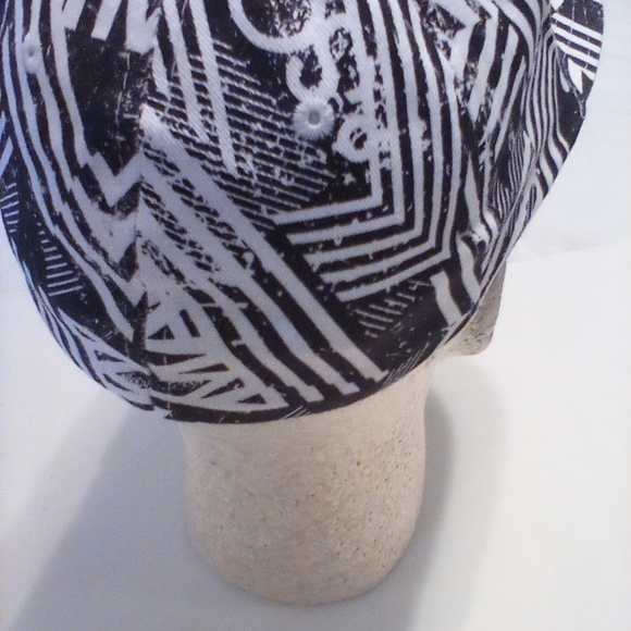 Maui & Sons Hat. - Picture 2 of 3